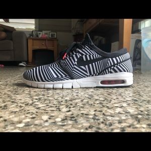 ♨️RARE♨️ Nike SB Stefan Janoski Max size 11
